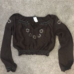 Bebe crop blouse top